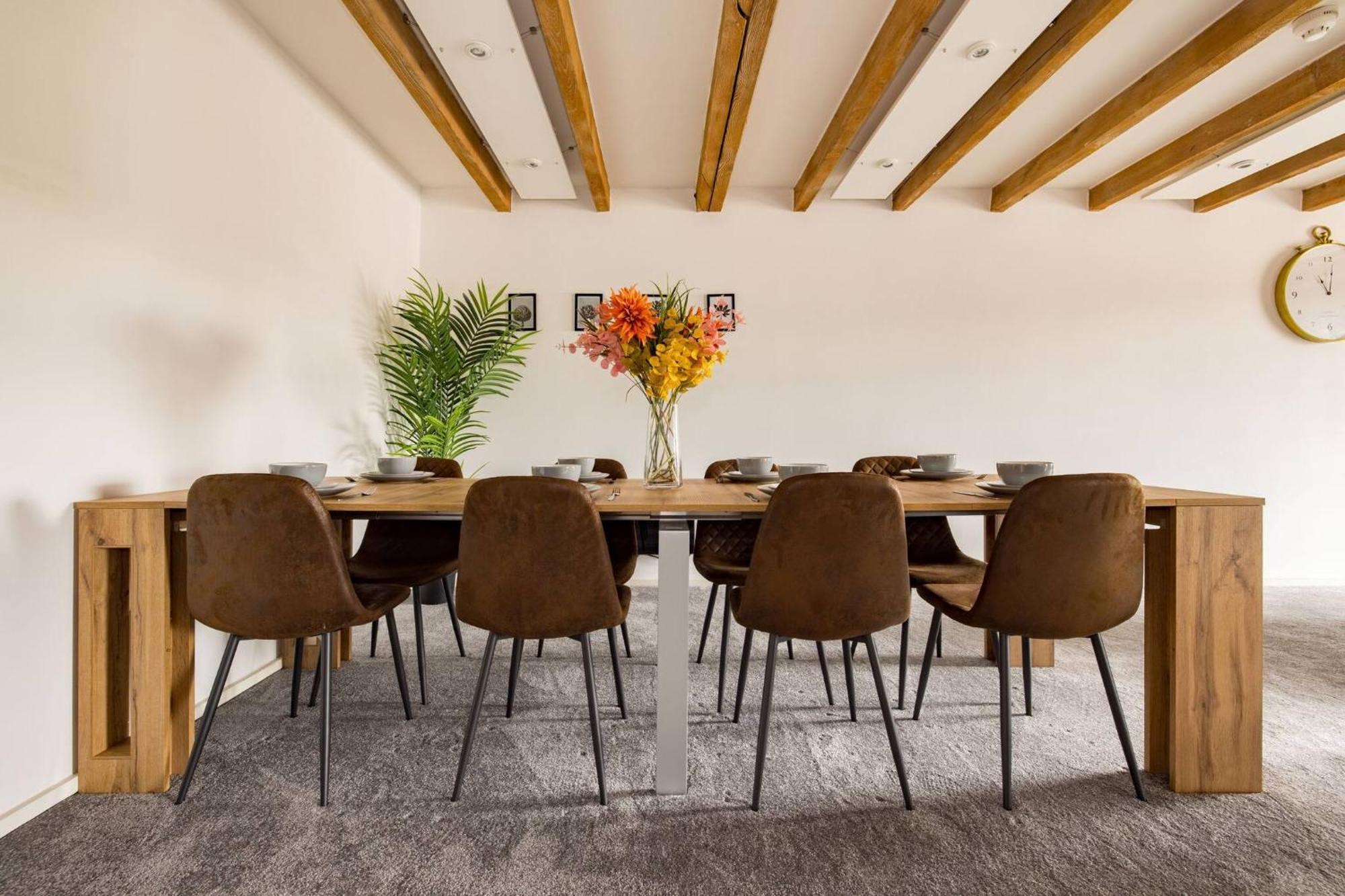 Wild Roses Serviced Apartments - Excel Warehouse 2 Лондон Екстер'єр фото