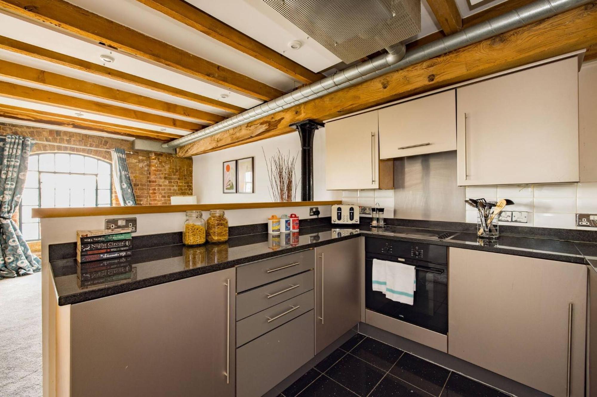 Wild Roses Serviced Apartments - Excel Warehouse 2 Лондон Екстер'єр фото