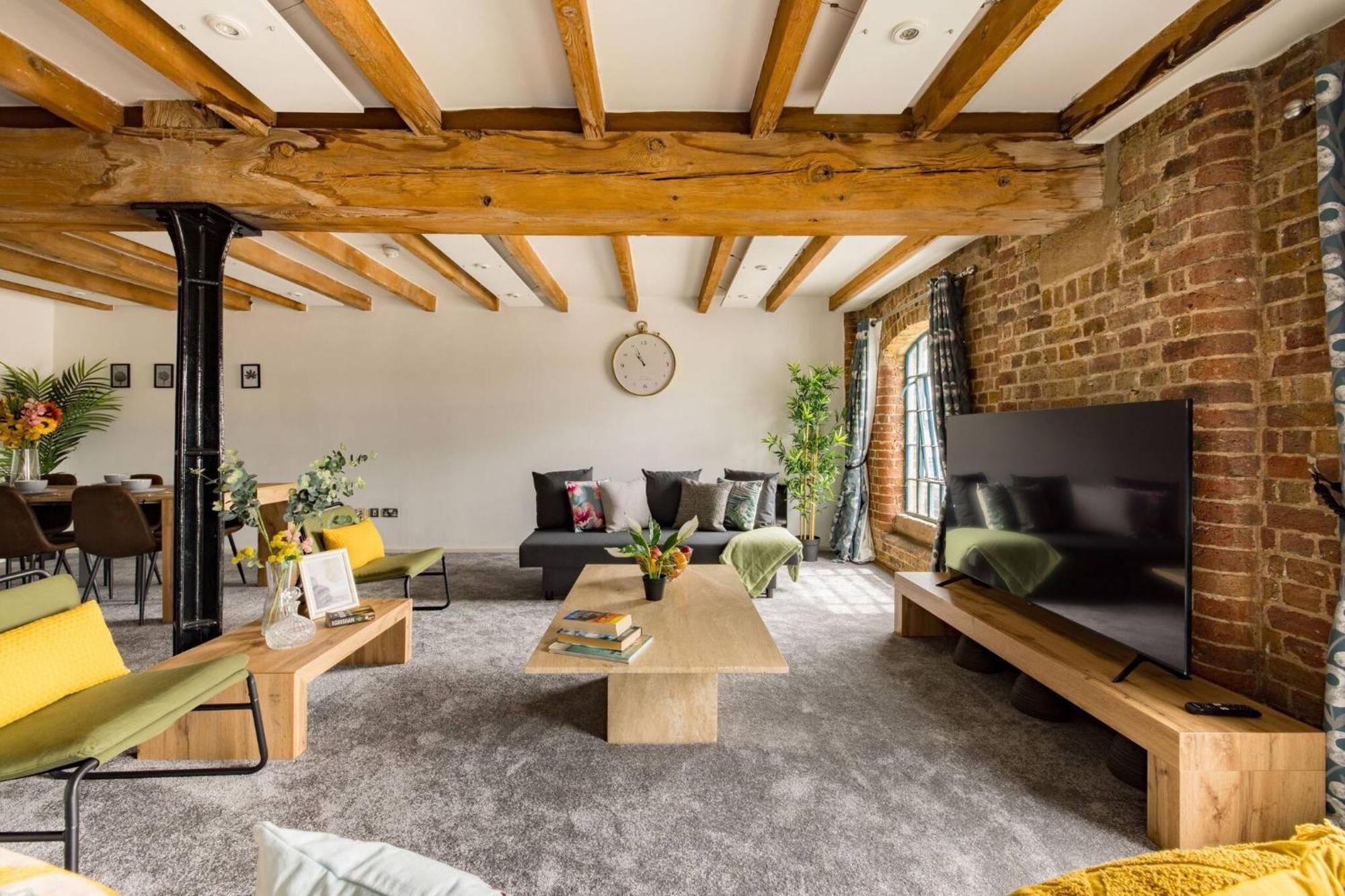 Wild Roses Serviced Apartments - Excel Warehouse 2 Лондон Екстер'єр фото